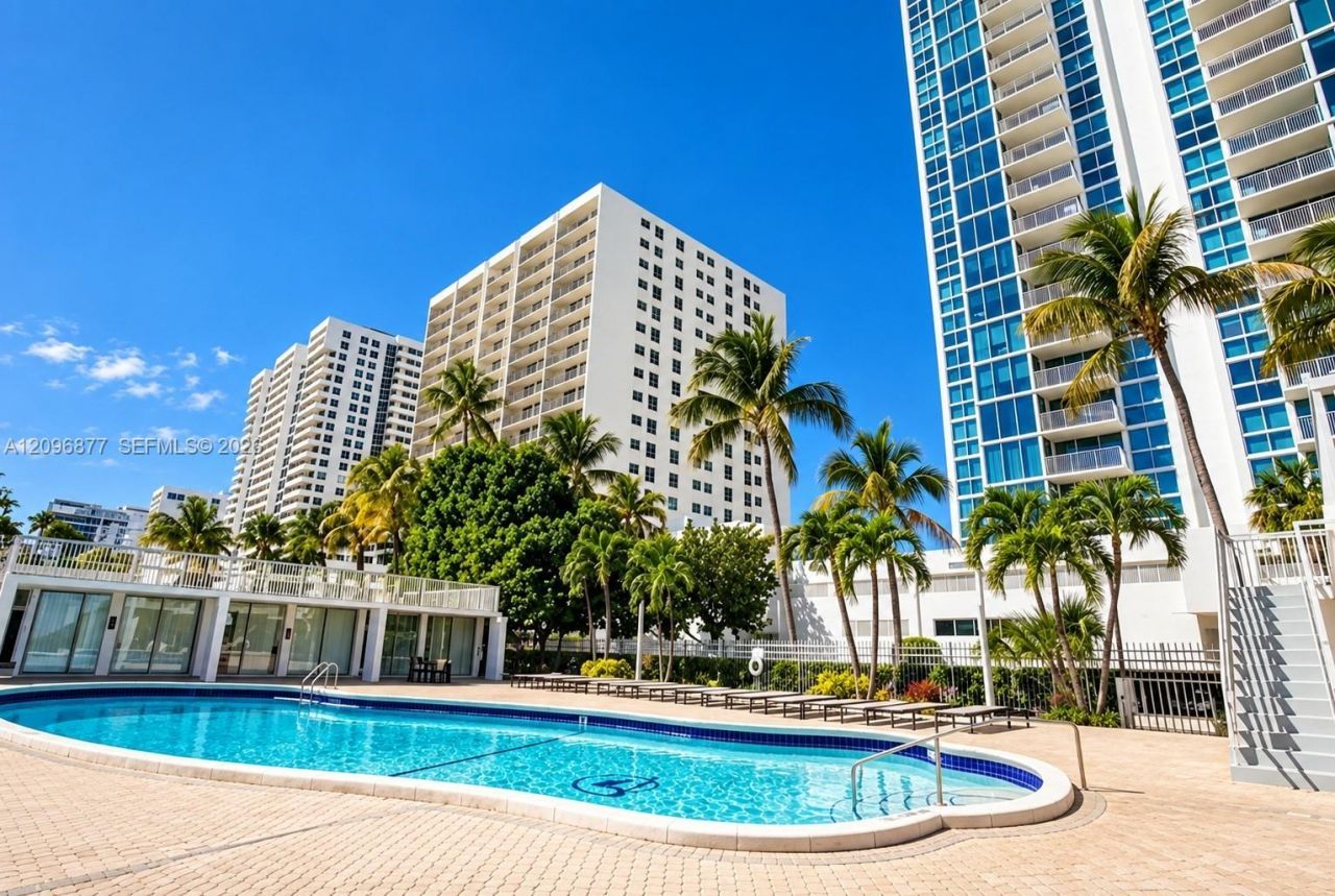2655 Collins Ave, Unit 503, Miami Beach, FL 33140 Photo
