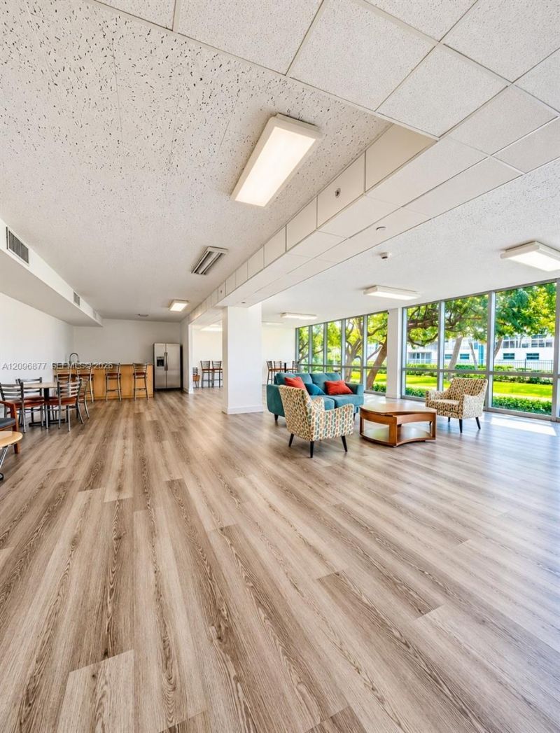2655 Collins Ave, Unit 503, Miami Beach, FL 33140 Photo