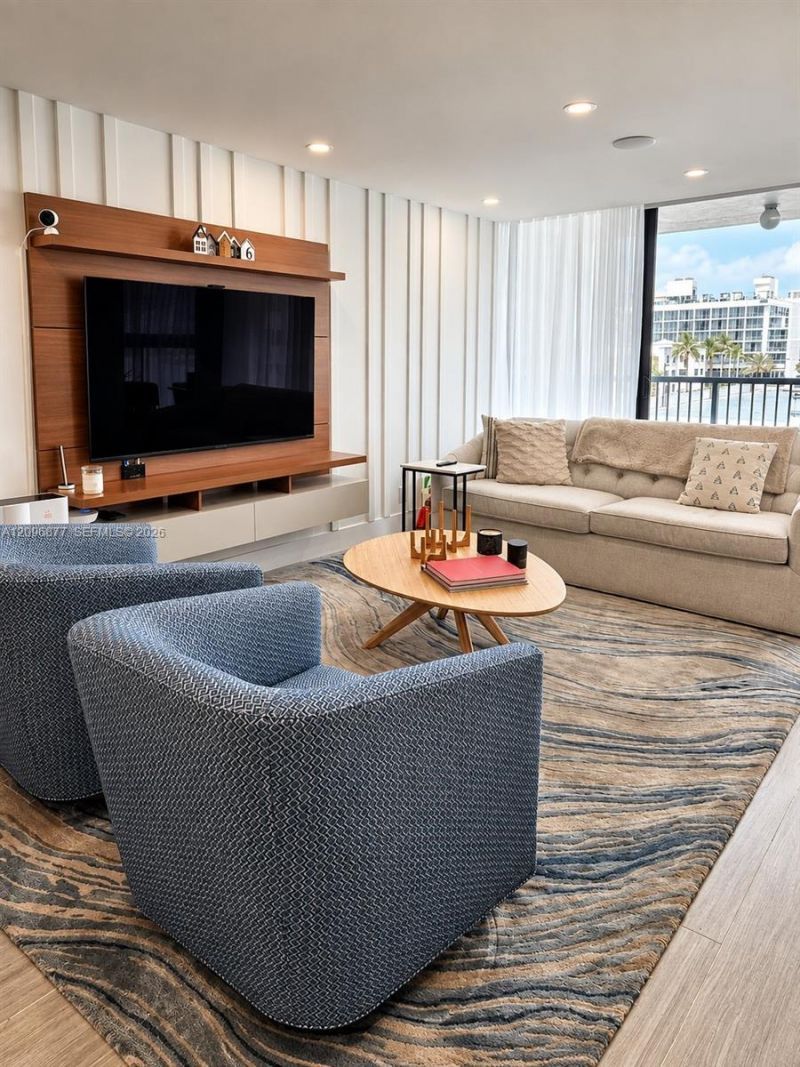 2655 Collins Ave, Unit 503, Miami Beach, FL 33140 Photo
