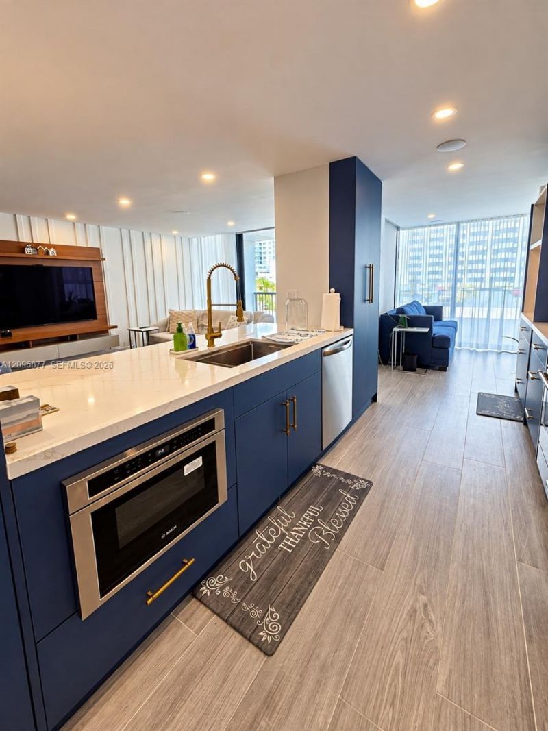 2655 Collins Ave, Unit 503, Miami Beach, FL 33140 Photo