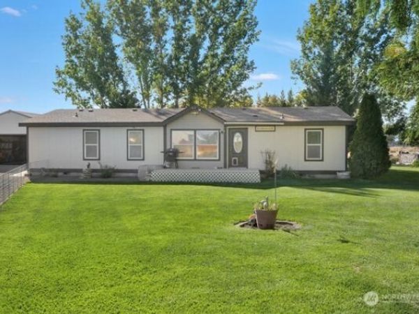 4072 Road E.9 NE, Moses Lake, WA 98837