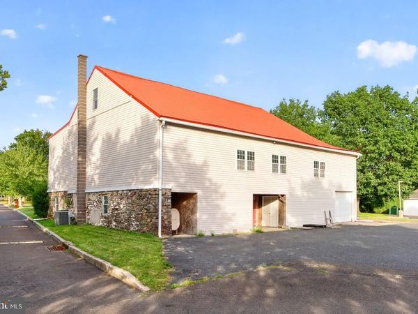 444 SCHOOL LANE, HARLEYSVILLE, PA 19438