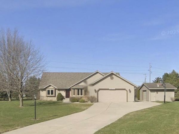 S79W15520 Foxboro PLACE, Muskego, WI 53150