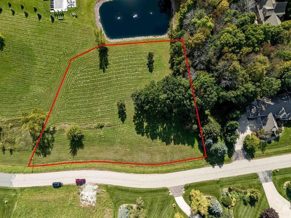 W9023 FOREST RIDGE DRIVE, Hortonville, WI 54944
