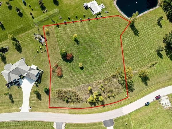 W9001 FOREST RIDGE DRIVE, Hortonville, WI 54944