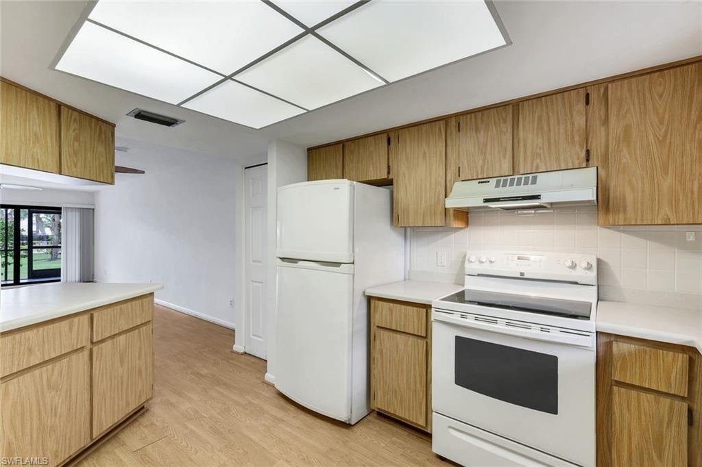 4963 Pepper Cir , Unit D-102, Naples, FL 34113 Photo