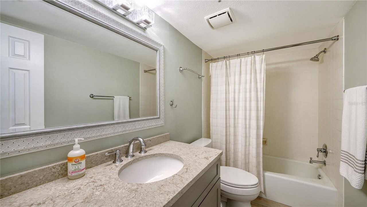 4525 Gulf Of Mexico Drive, Unit 204, Longboat Key, FL 34228 Photo