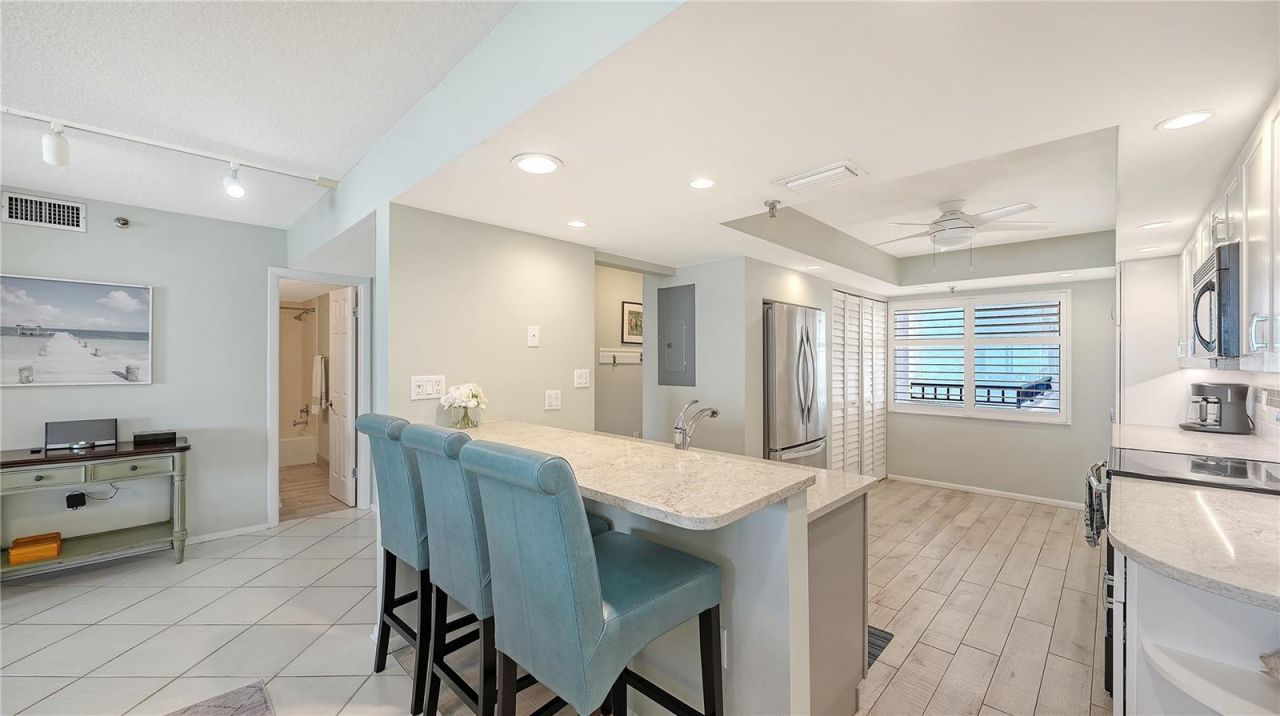 4525 Gulf Of Mexico Drive, Unit 204, Longboat Key, FL 34228 Photo