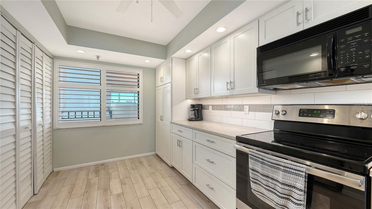 4525 Gulf Of Mexico Drive, Unit 204, Longboat Key, FL 34228 Photo