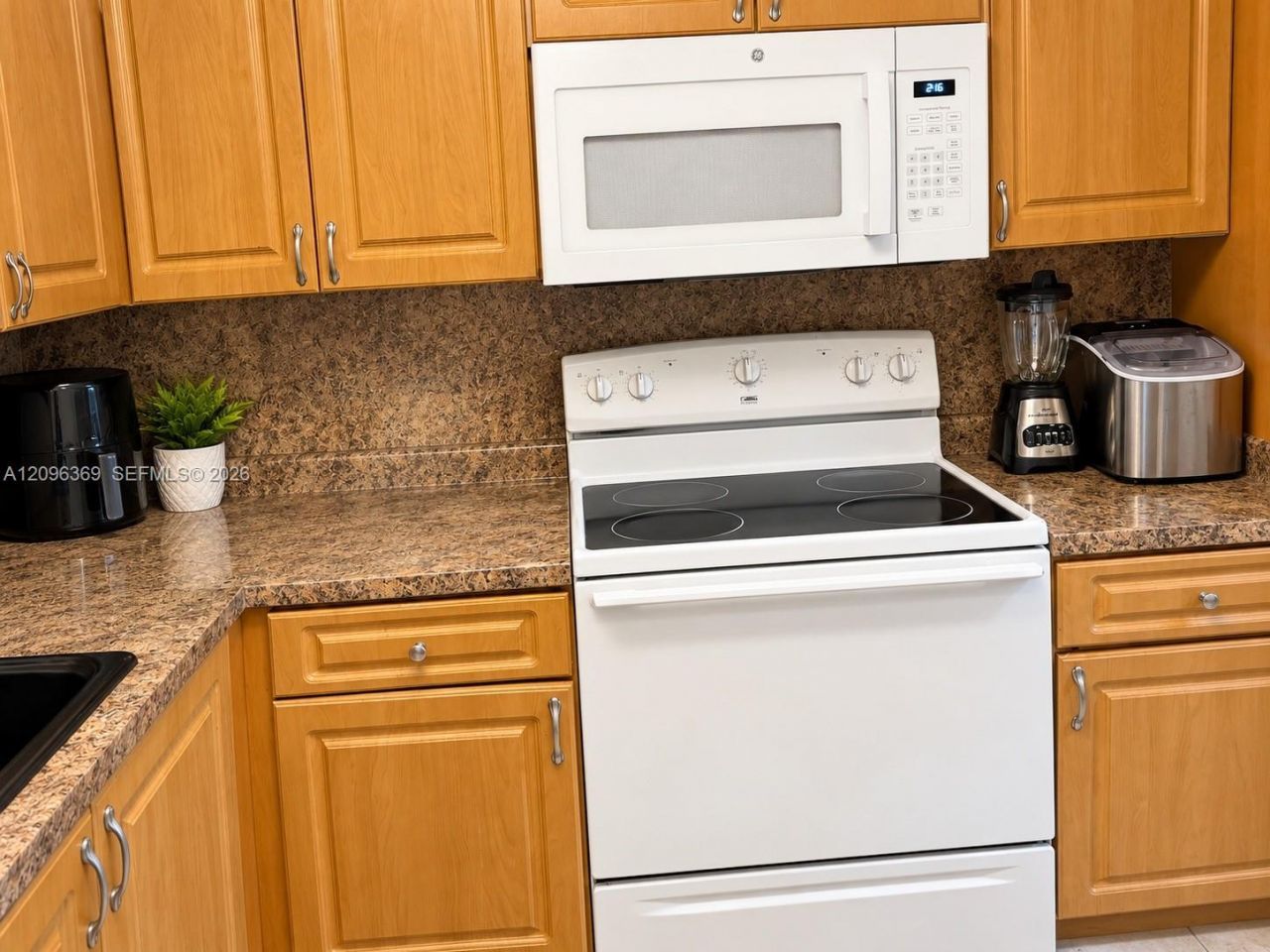 3031 NW 69th Ter, Miami, FL 33147 Photo