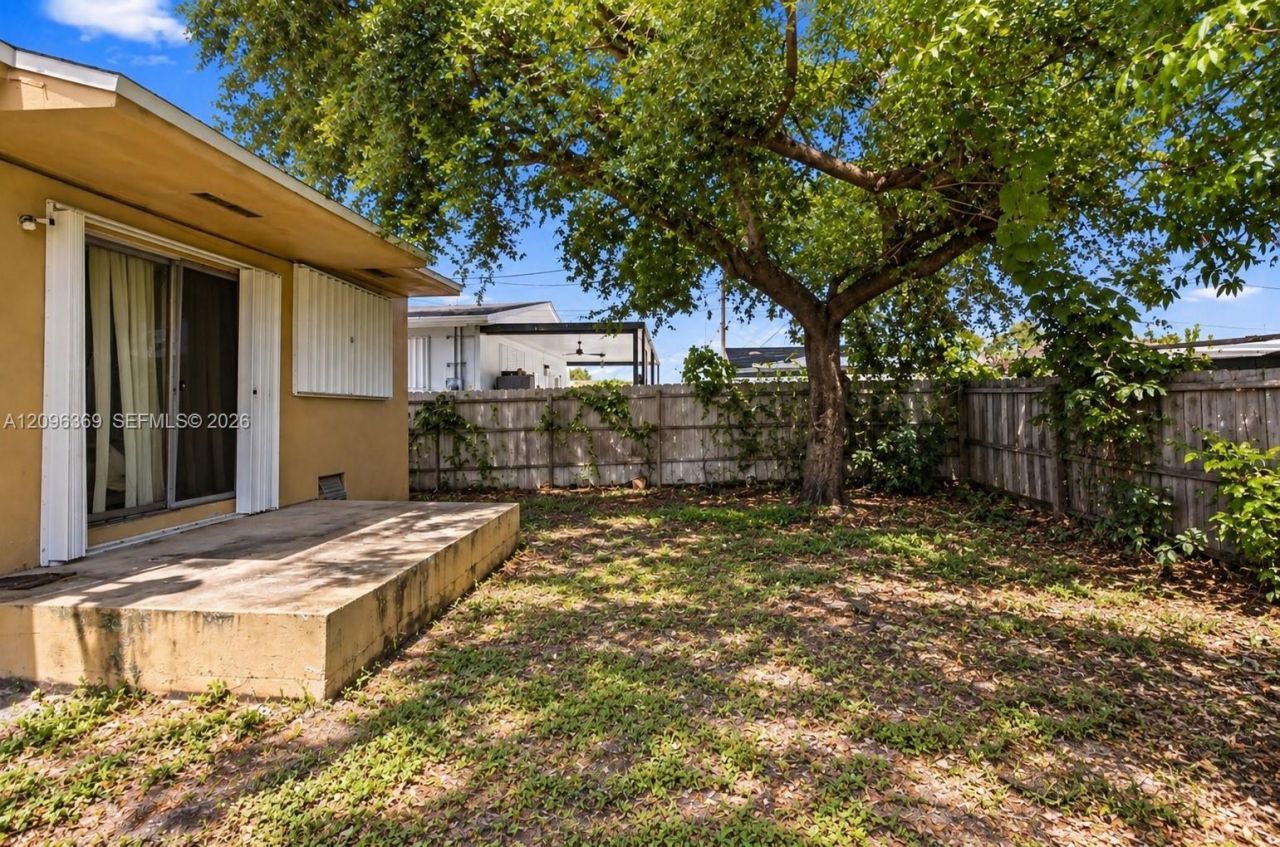 3031 NW 69th Ter, Miami, FL 33147 Photo