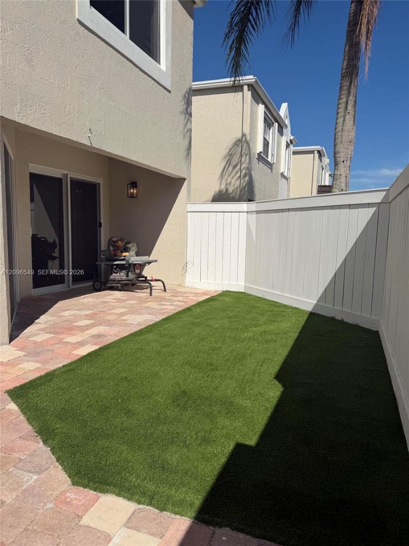 6850 SW 45th Ln, Unit 3, Miami, FL 33155 Photo
