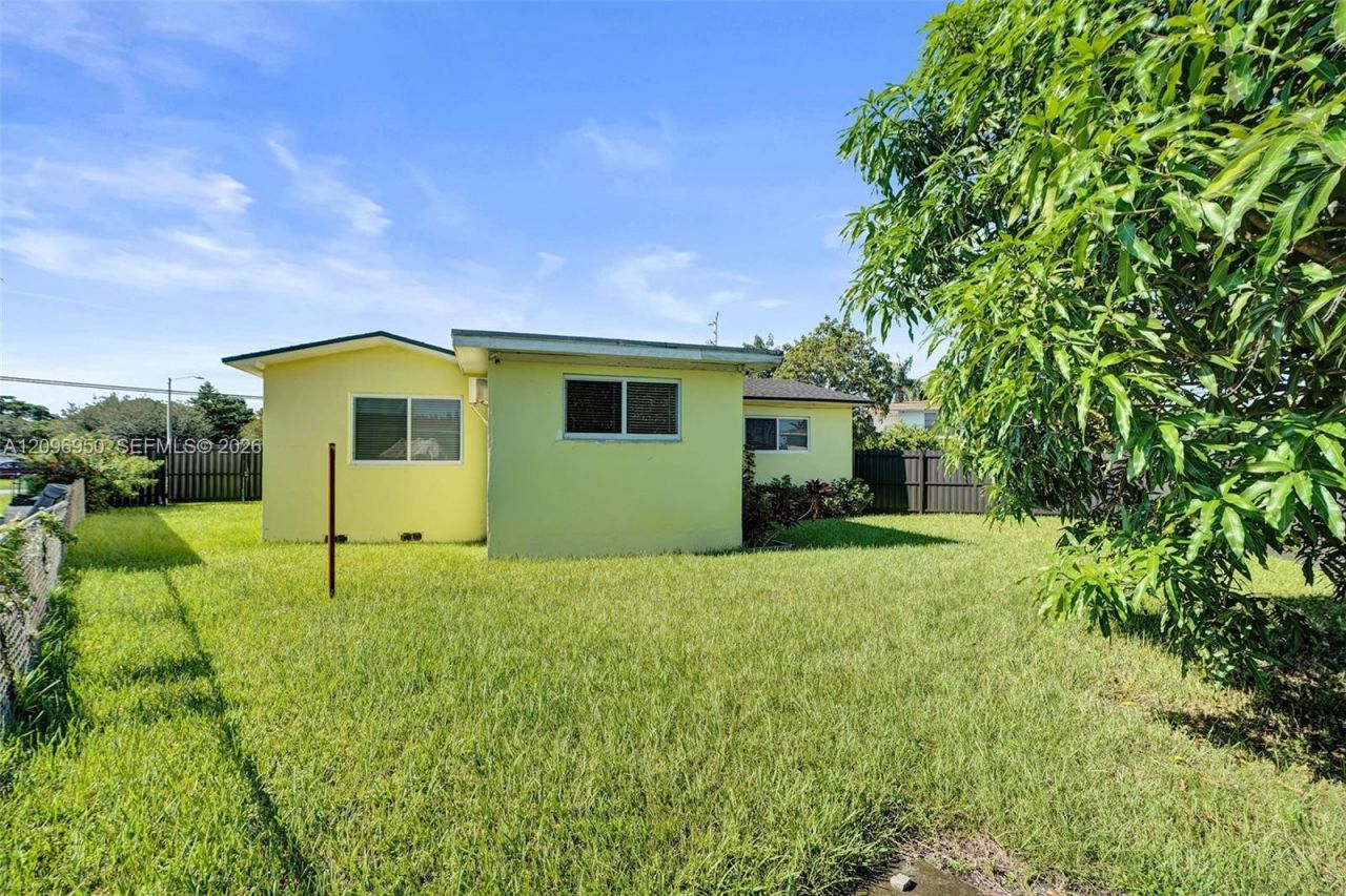 9105 Little River Dr , Miami, FL 33147 Photo