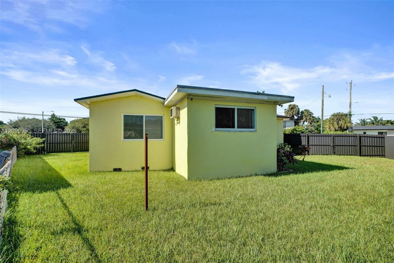 9105 Little River Dr , Miami, FL 33147 Photo