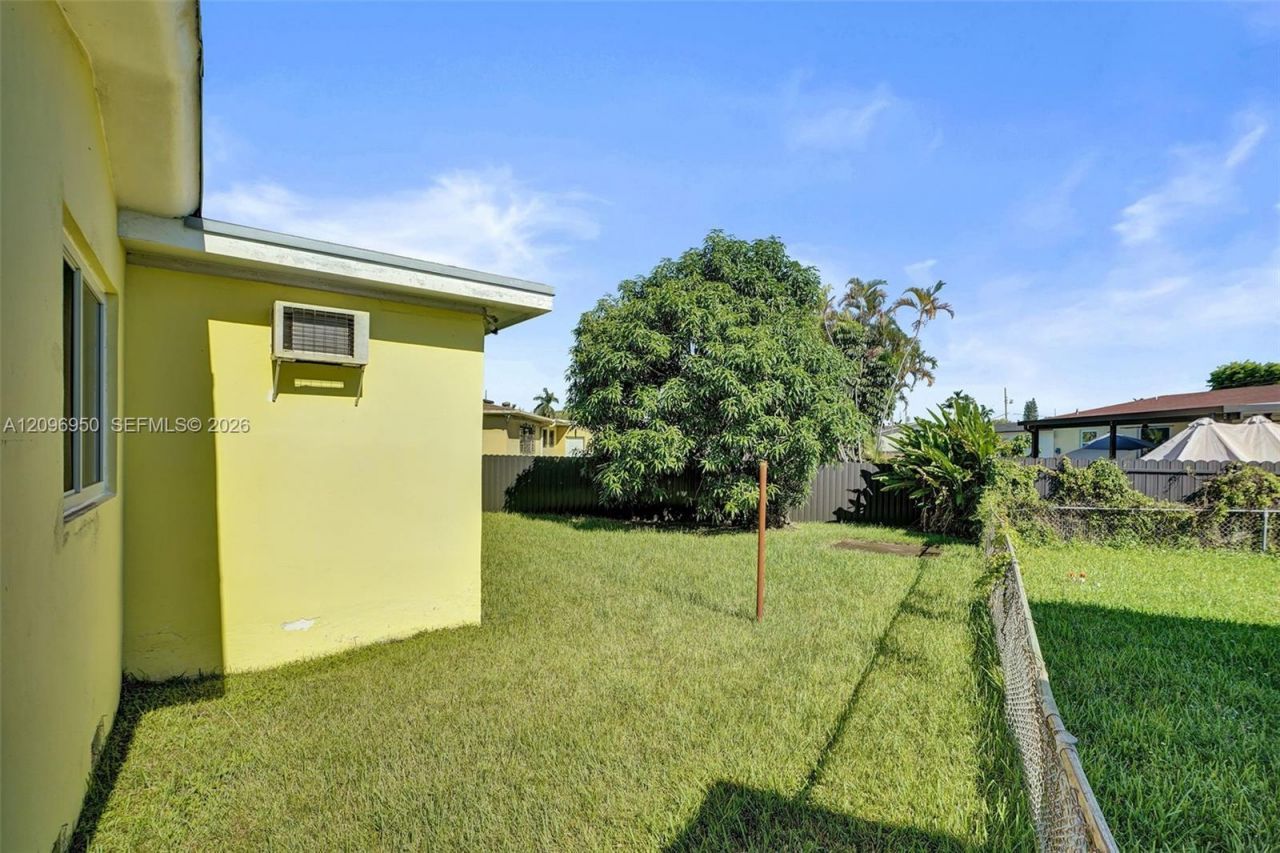 9105 Little River Dr , Miami, FL 33147 Photo