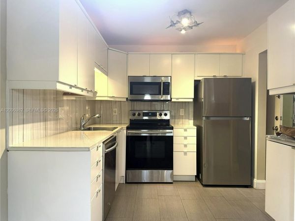 257 S Cypress Rd , Unit 416, Pompano Beach, FL 33060