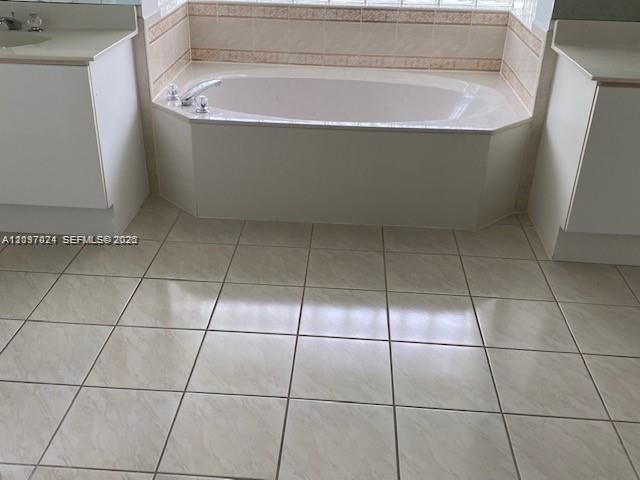 531 NW 108th Ave , Plantation, FL 33324 Photo