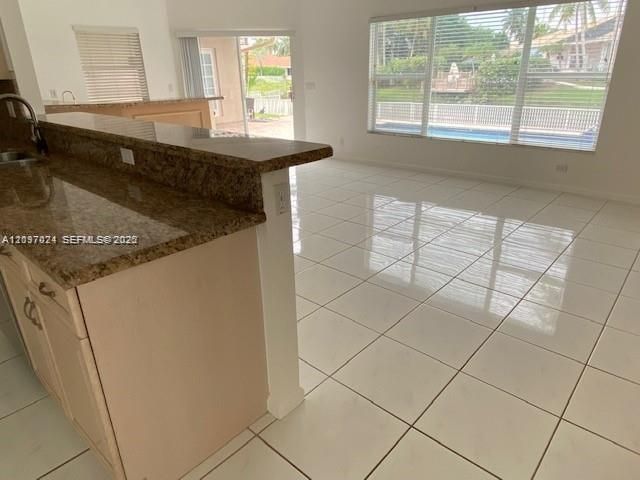 531 NW 108th Ave , Plantation, FL 33324 Photo