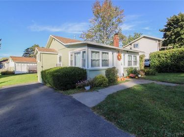 13207 Sunset Parkway Drive, Waterport, NY 14571