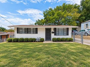 227 S Justin Avenue, Dallas, TX 75211