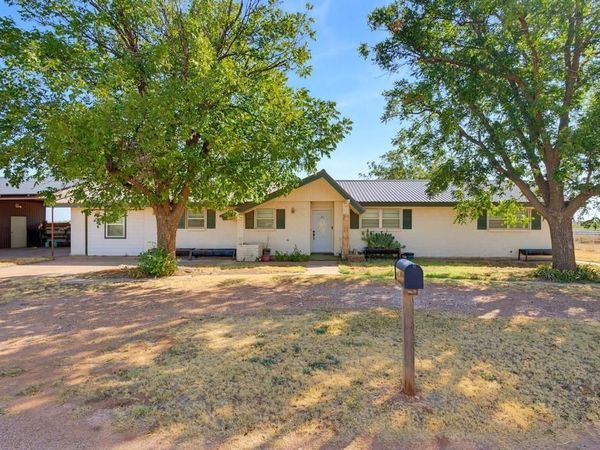 508 N Water Street, Roby, TX 79543