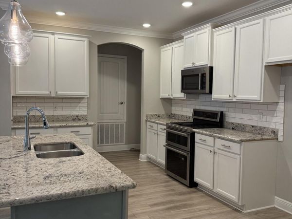 402 Sweet Tea Lane, Freeport, FL 32439