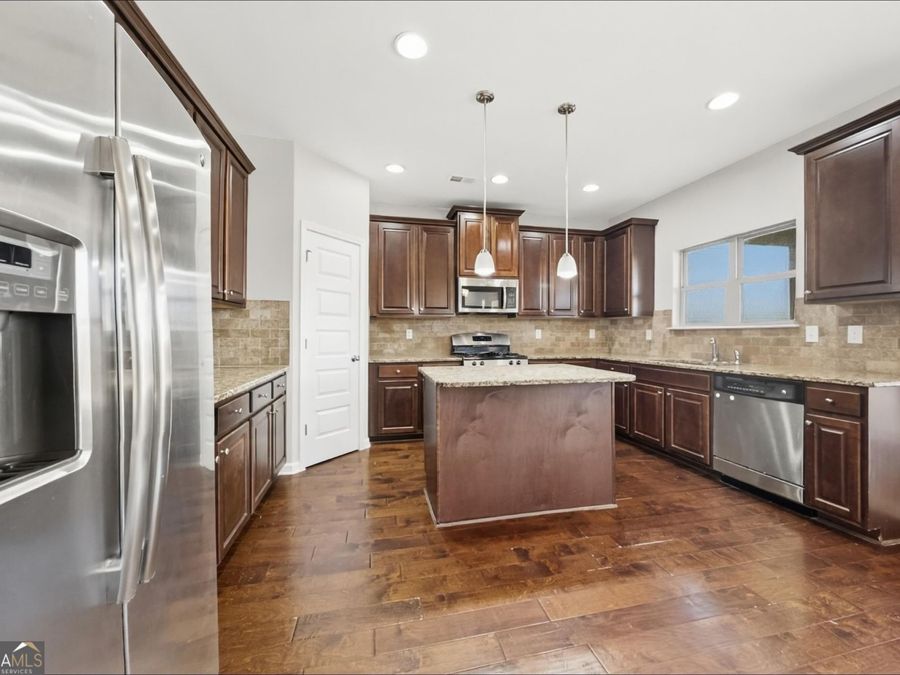 Property Image 9