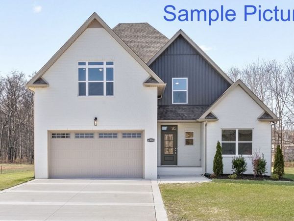 1072 Whispering Pines Way , Clarksville, TN 37043