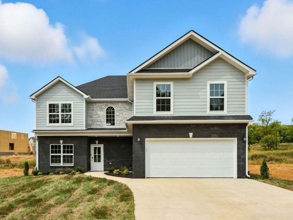 1326 English Oak Dr , Clarksville, TN 37043