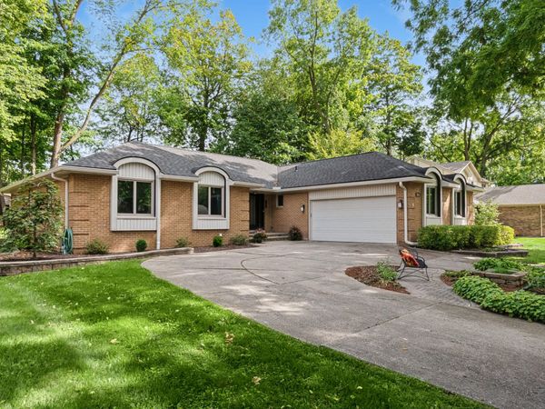 21854 Siegal Drive, Novi, MI 48375