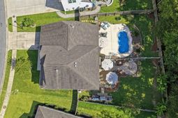560 Mountain Laurel Circle photo 4