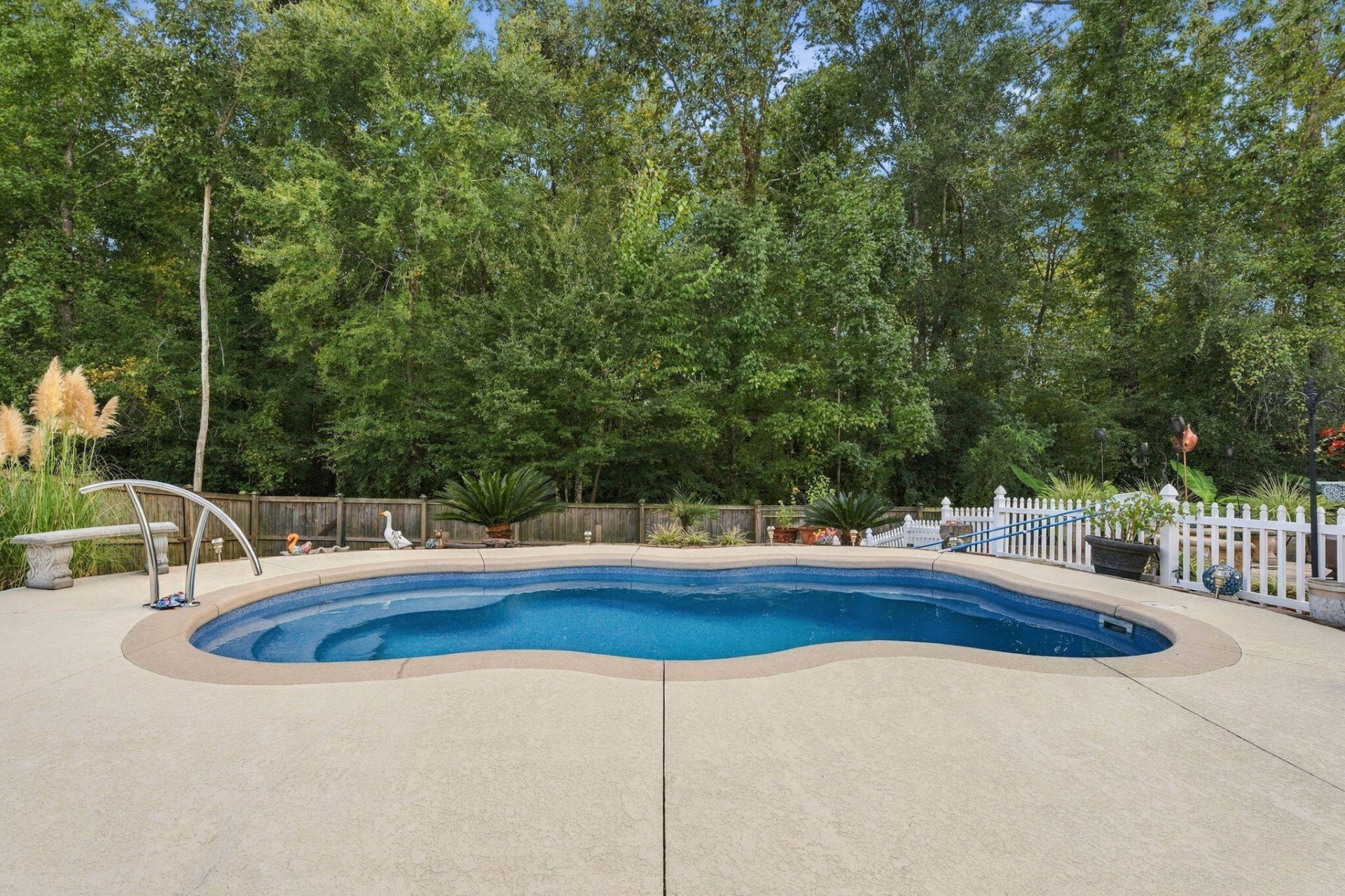 560 Mountain Laurel Circle Photo 41