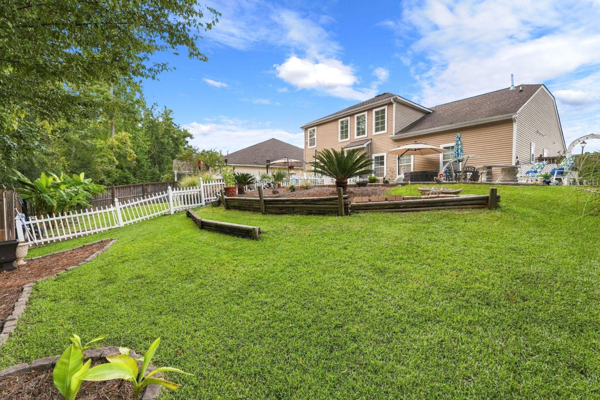 560 Mountain Laurel Circle Photo 43