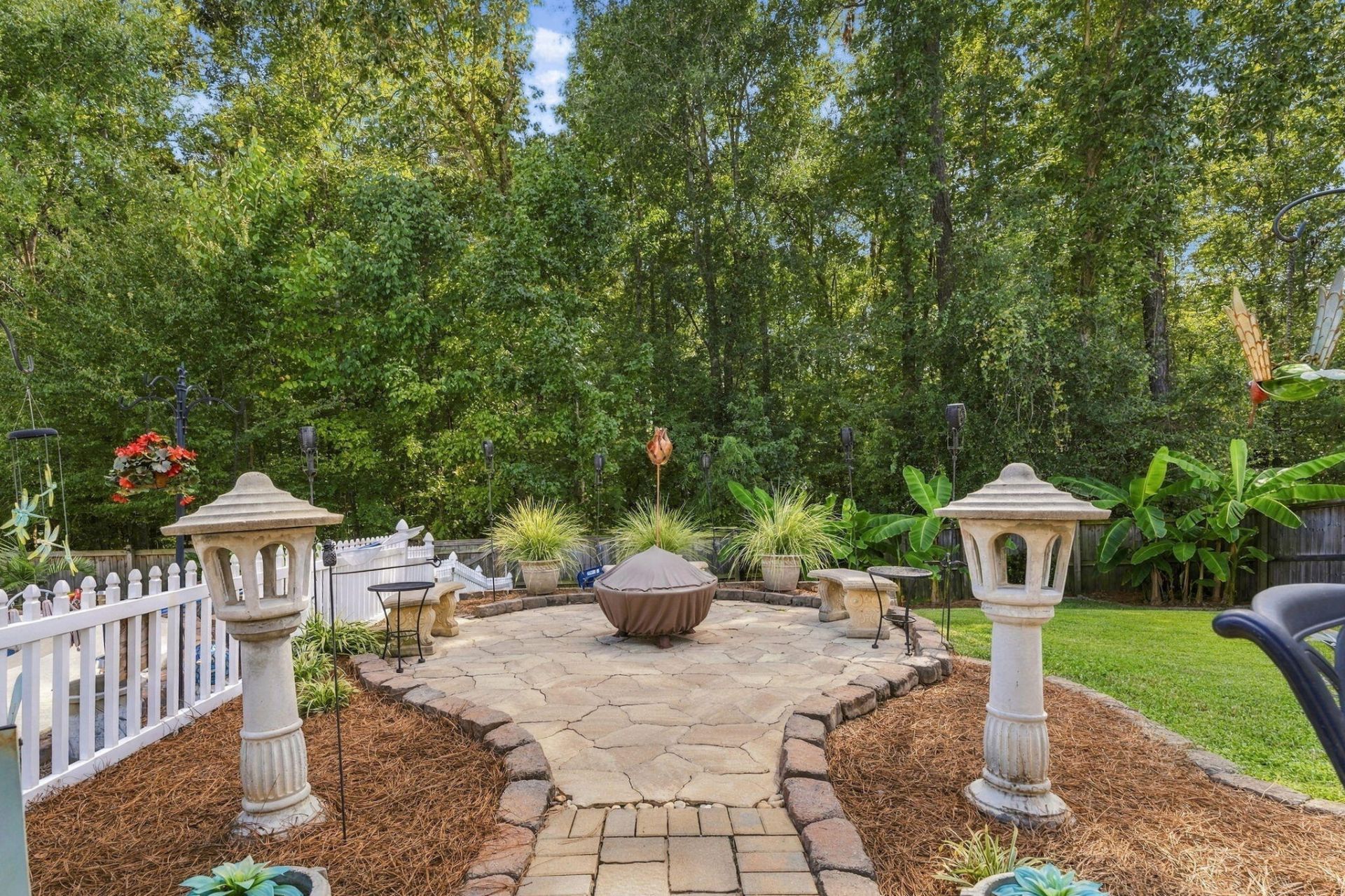 560 Mountain Laurel Circle Photo 45