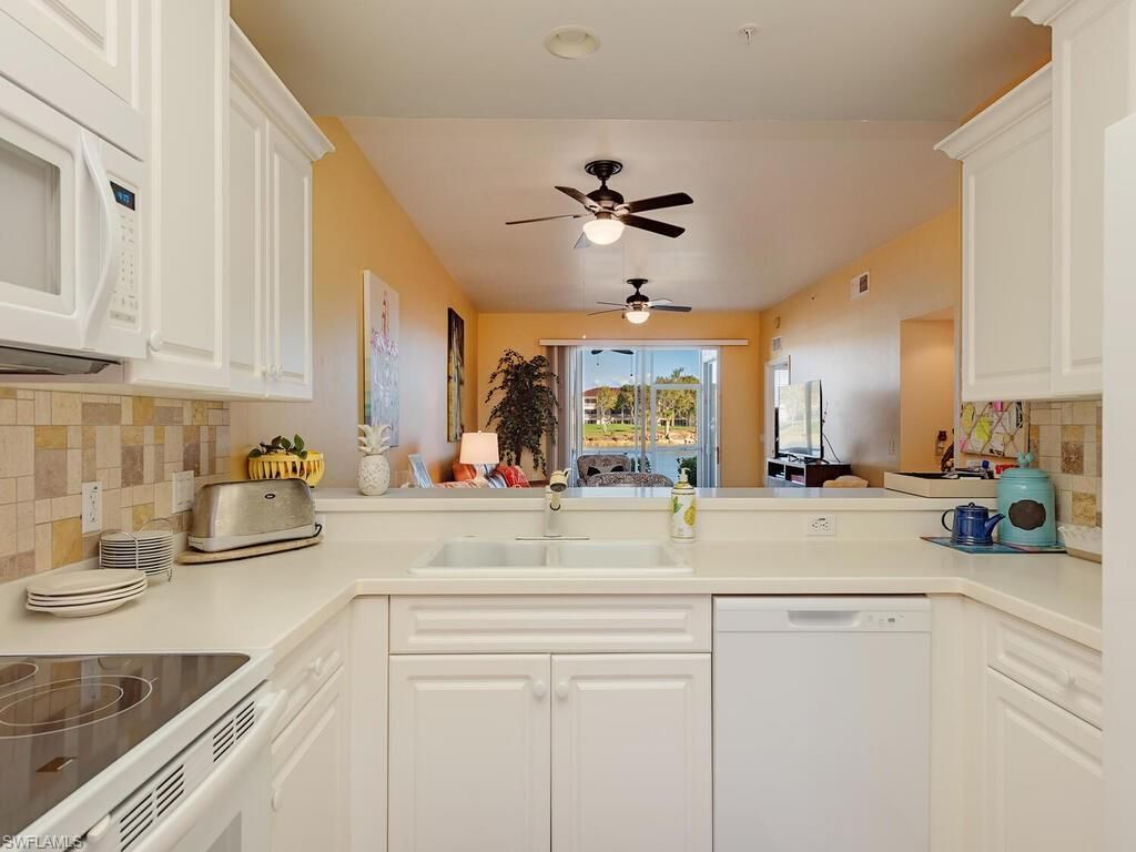 2840 Cypress Trace Cir , Unit 1917, Naples, FL 34119 Photo