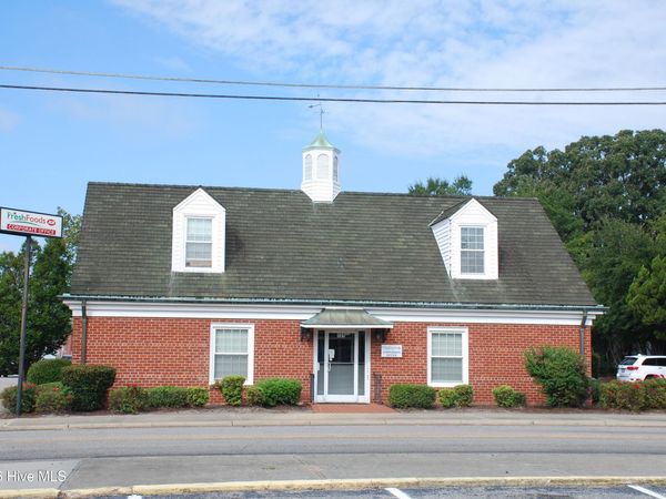 301 N Pine Street , Lumberton, NC 28358