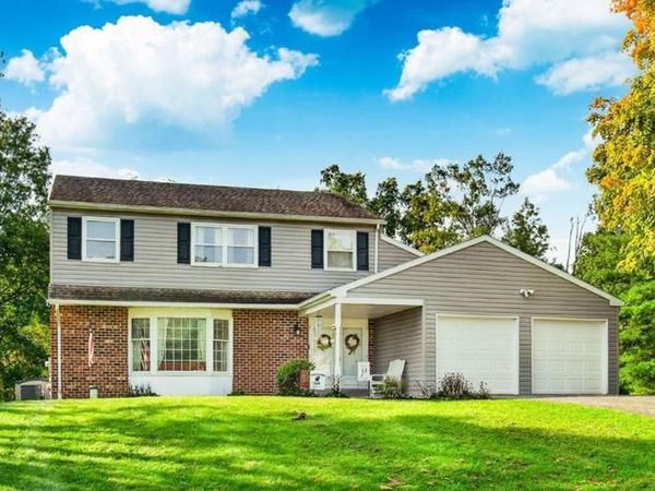 63 LARK LANE, GILBERTSVILLE, PA 19525