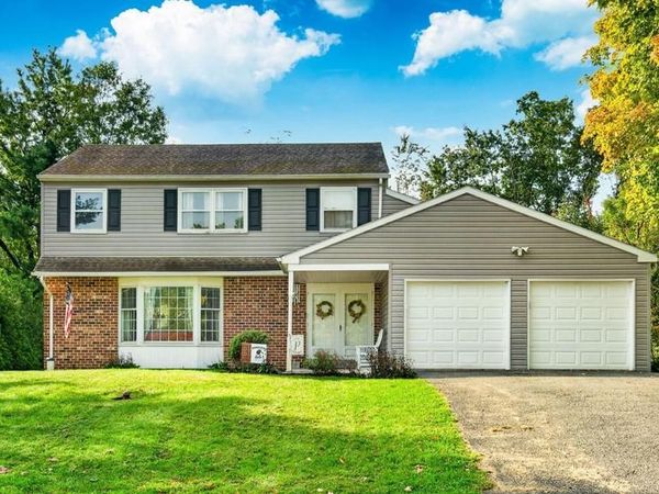 63 LARK LANE, GILBERTSVILLE, PA 19525