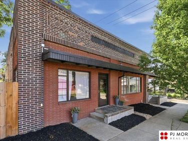 1214 S 22nd Street, Omaha, NE 68108