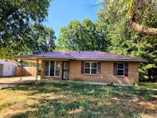 508 N Ridge Drive , West Helena, AR 72390