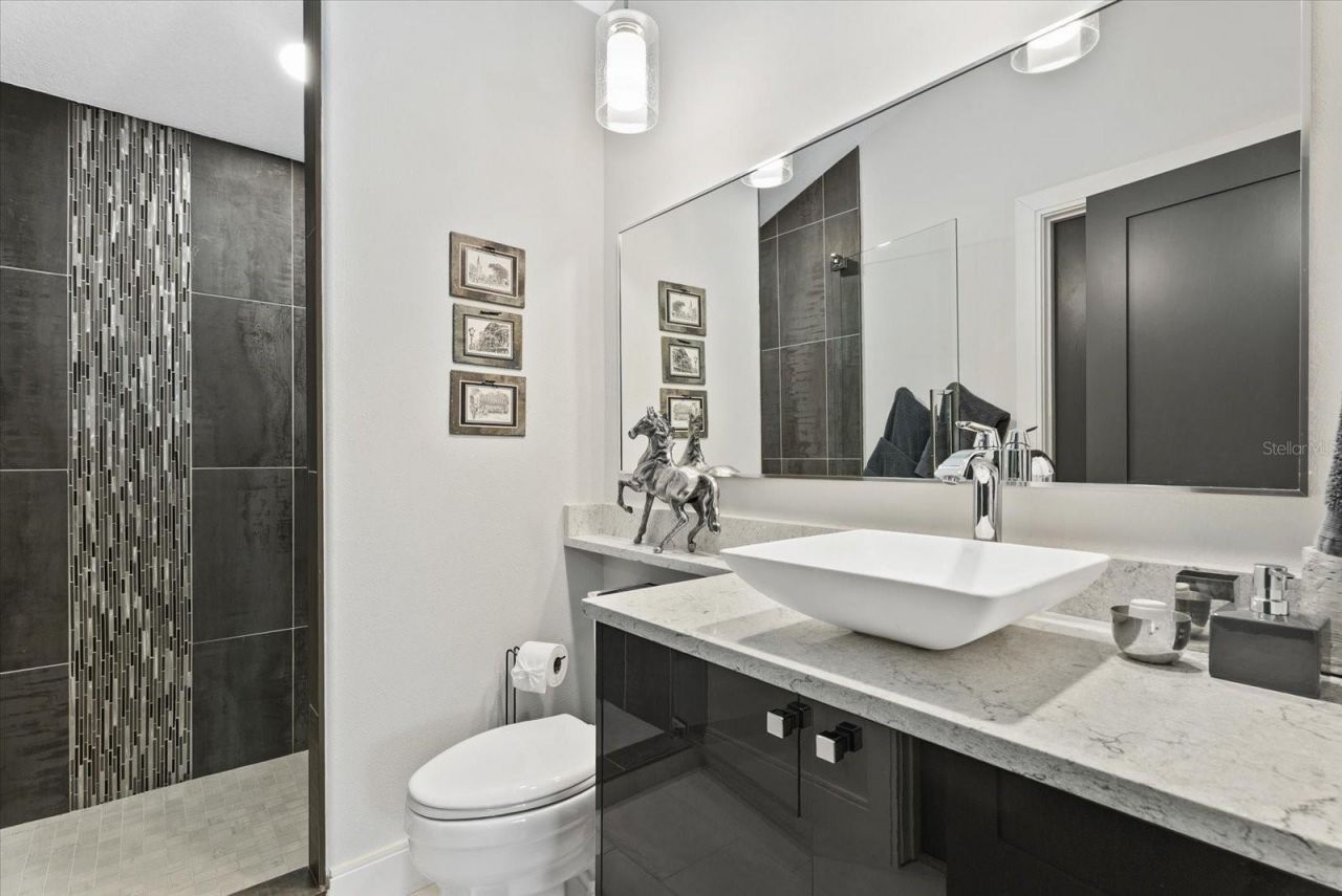 5307 Avenida Del Mare, Sarasota, FL 34242 Photo