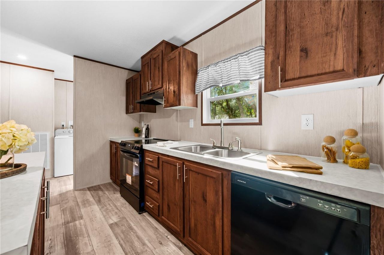 8050 NE 102nd Court, Bronson, FL 32621 Photo