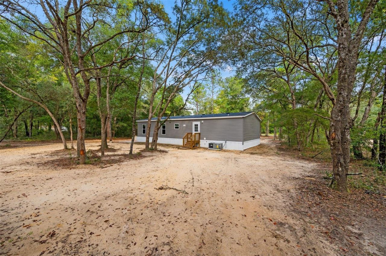 8050 NE 102nd Court, Bronson, FL 32621 Photo