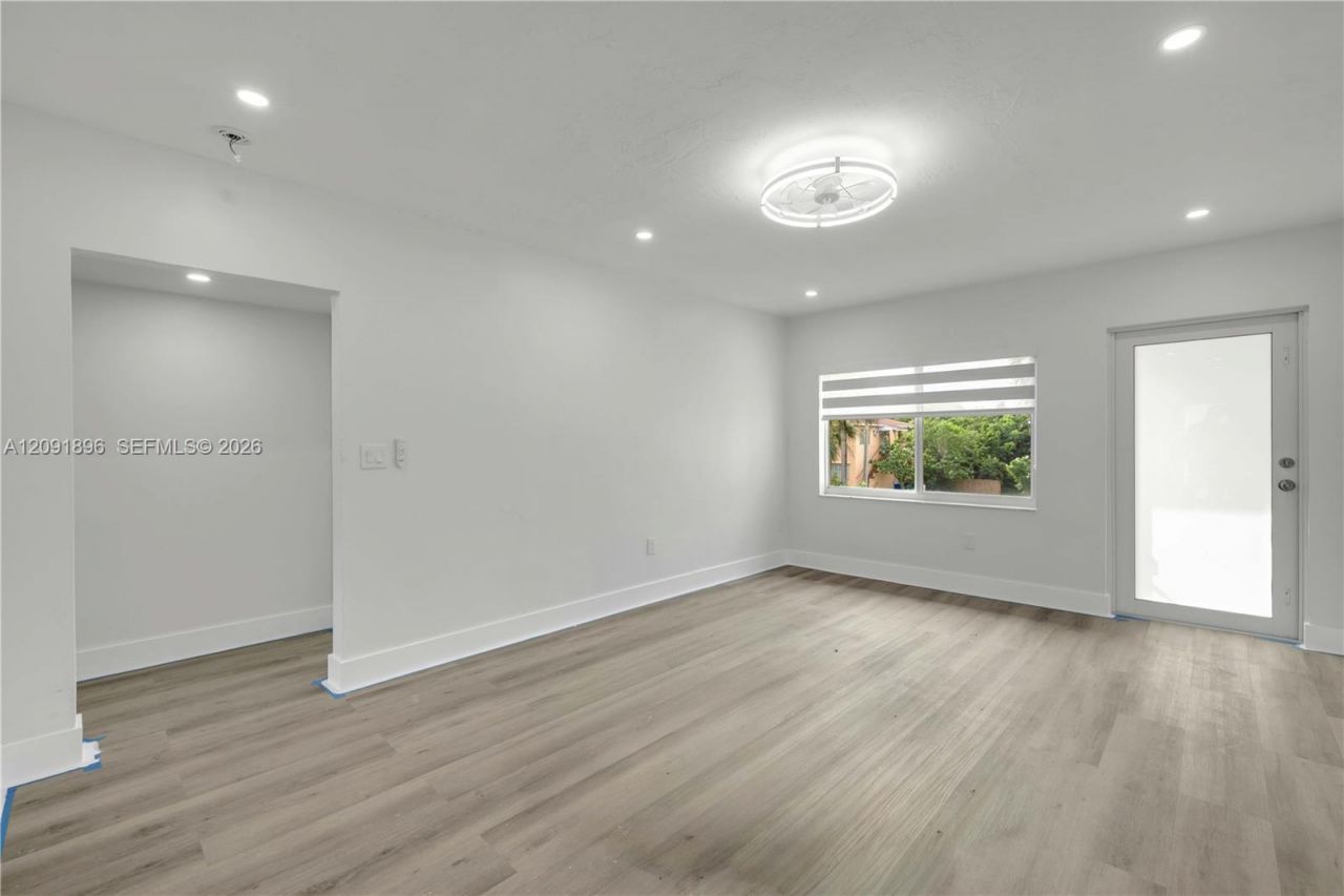 3451 SW 11th St , Unit 3 AKA unit, Miami, FL 33135 Photo