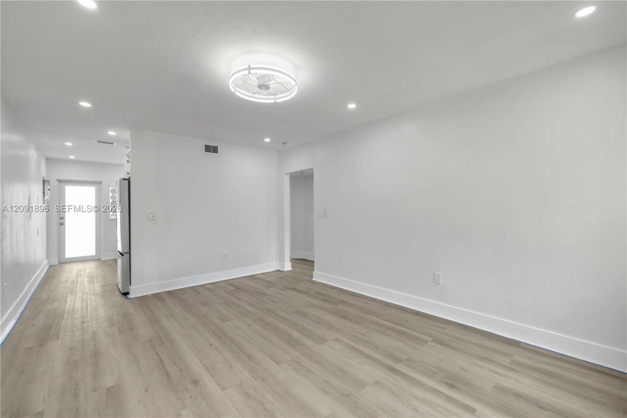 3451 SW 11th St , Unit 3 AKA unit, Miami, FL 33135 Photo