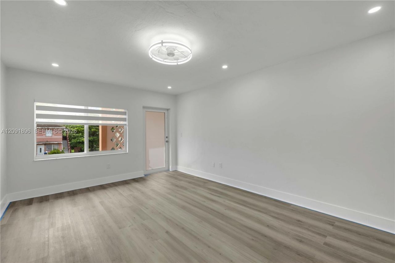 3451 SW 11th St , Unit 3 AKA unit, Miami, FL 33135 Photo