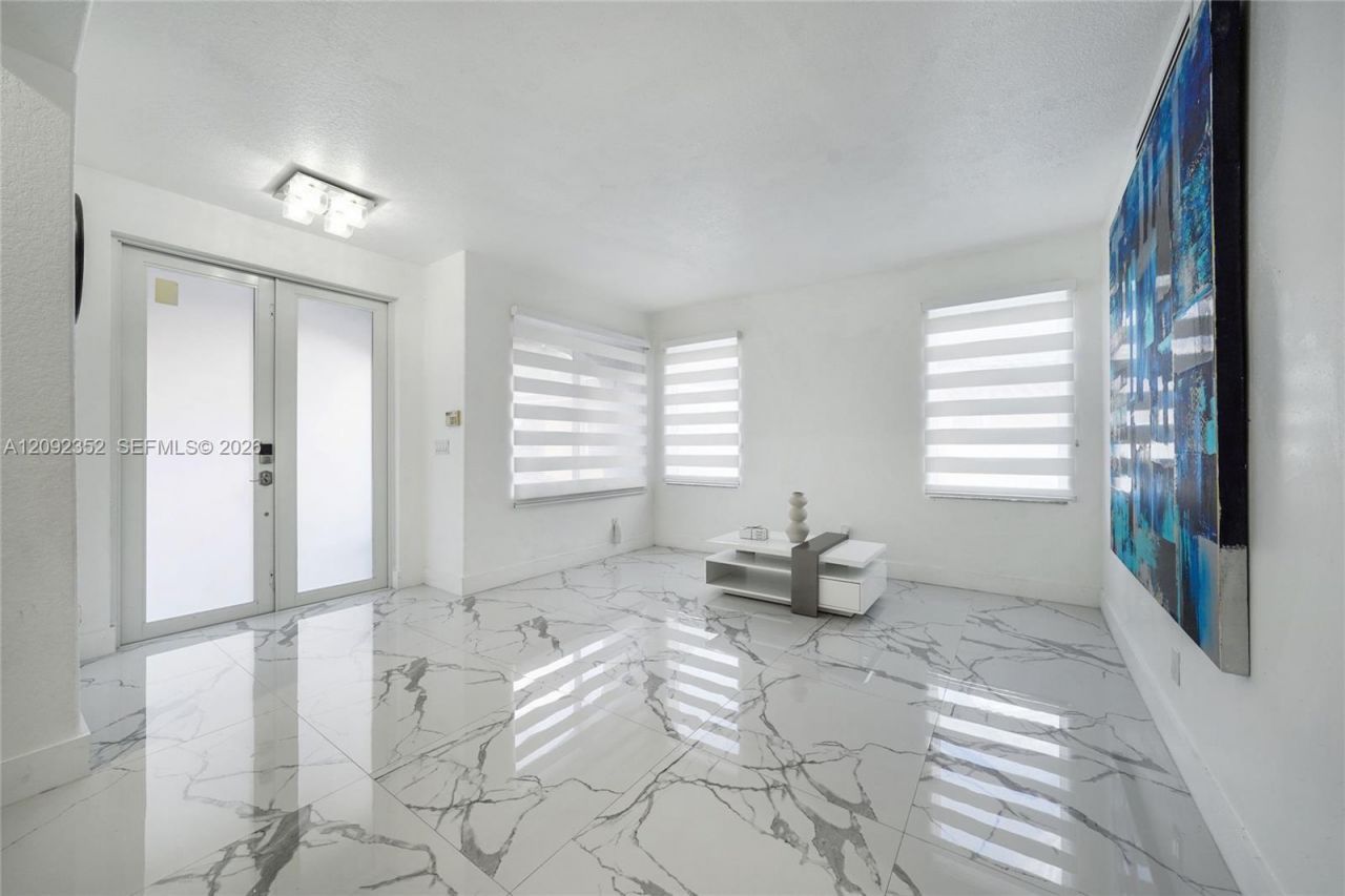 15123 NW 87th Pl , Miami Lakes, FL 33018 Photo