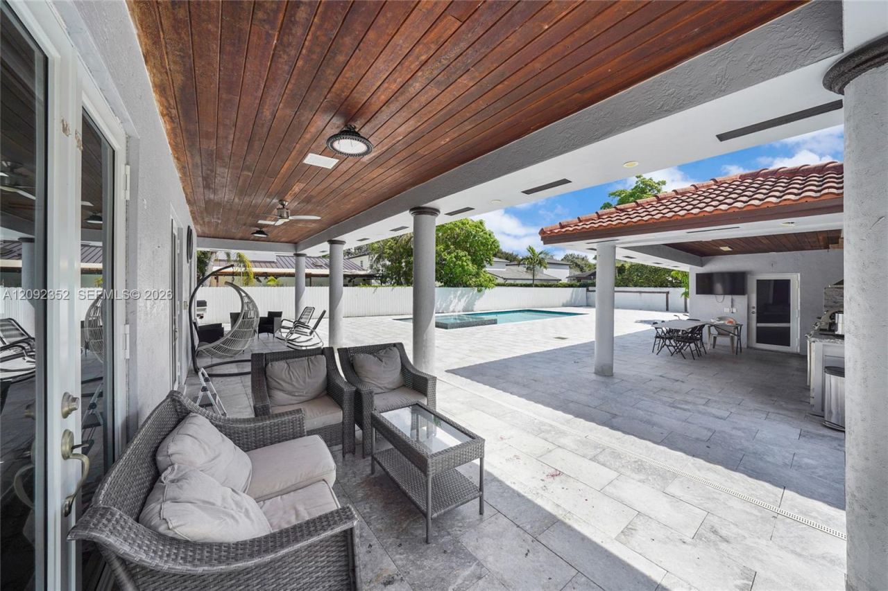 15123 NW 87th Pl , Miami Lakes, FL 33018 Photo