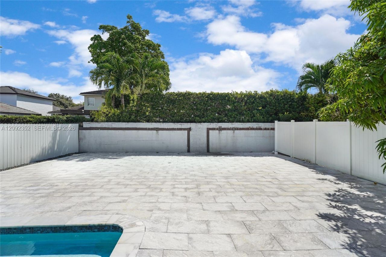 15123 NW 87th Pl , Miami Lakes, FL 33018 Photo