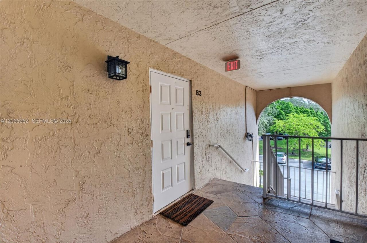 13771 Oneida Dr , Unit B3, Delray Beach, FL 33446 Photo
